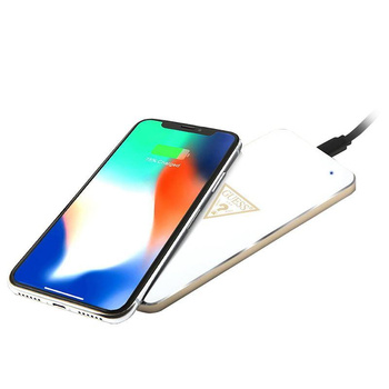 Guess Wireless Charging Base - Universelles drahtloses induktives Ladegerät, 5 W, 1 A (weiß)